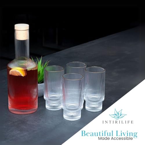 Intirilife: karafka 1,7 l + 4